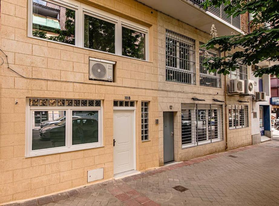 Cozy Duplex Apartment In Barrio De Salamanca - Heredia Madrid Ngoại thất bức ảnh